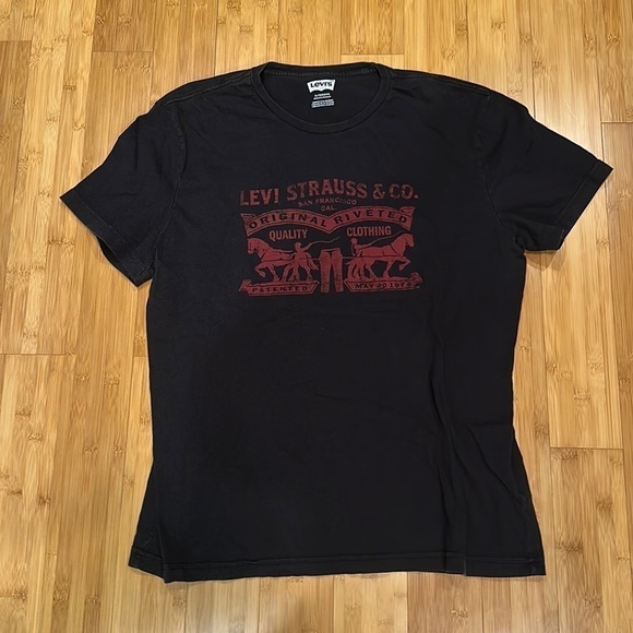 Levi's Other - Levi shirt size XL men’s